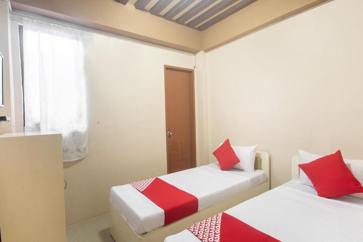 Room 12 of 31