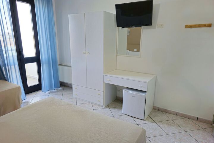 Room 20 of 66
