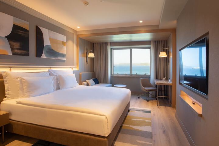 Room 17 of 113
