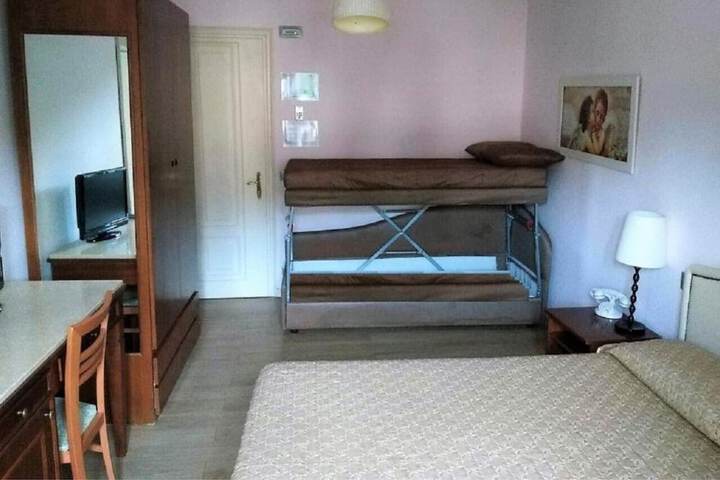 Room 14 of 49
