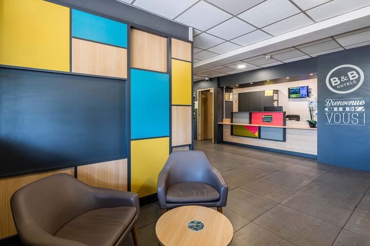 Entrance & Lobby