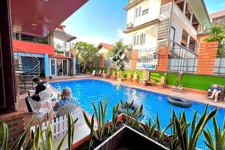 Ruby Riverside Hotel & Hostel