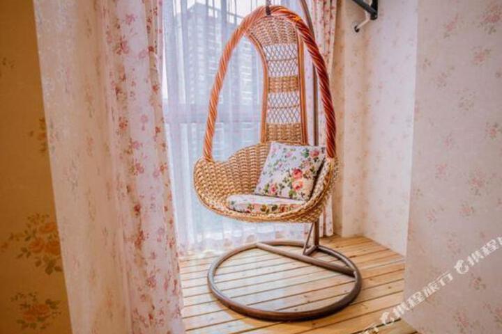 Colorful Days Apartment Hotel