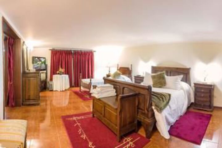 Room 34 of 63