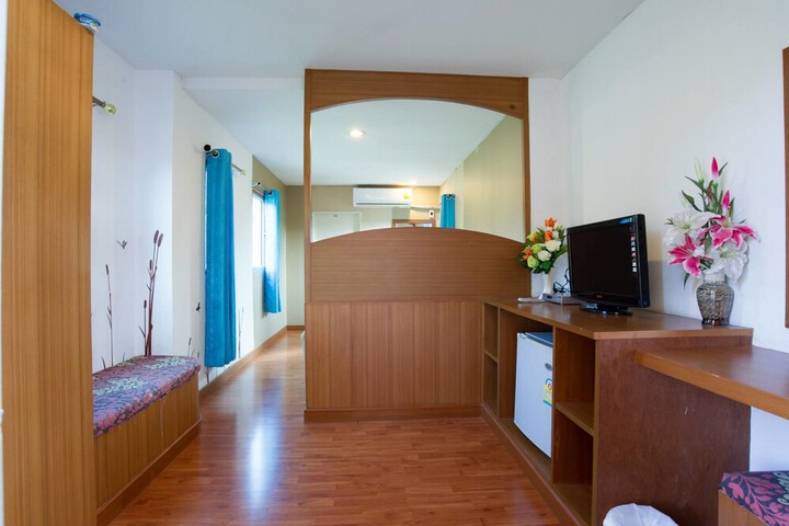 Room 14 of 24