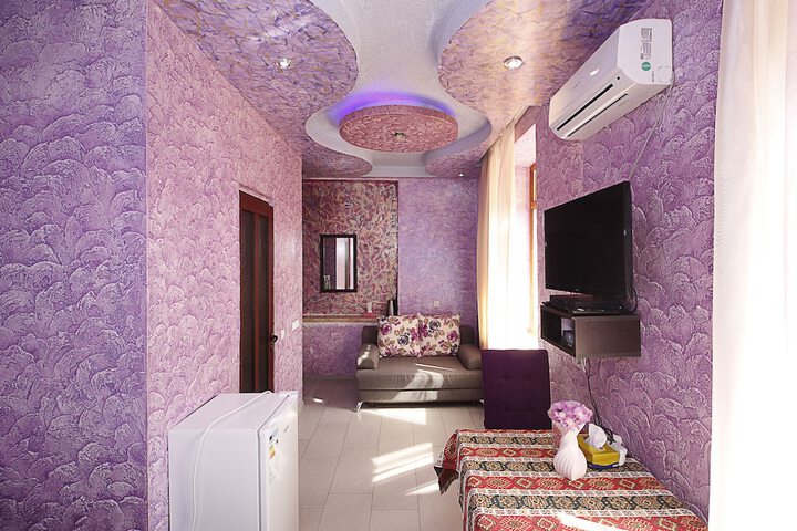 Room 2 of 45