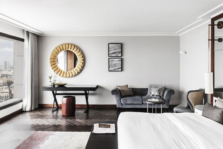 Room 36 of 168