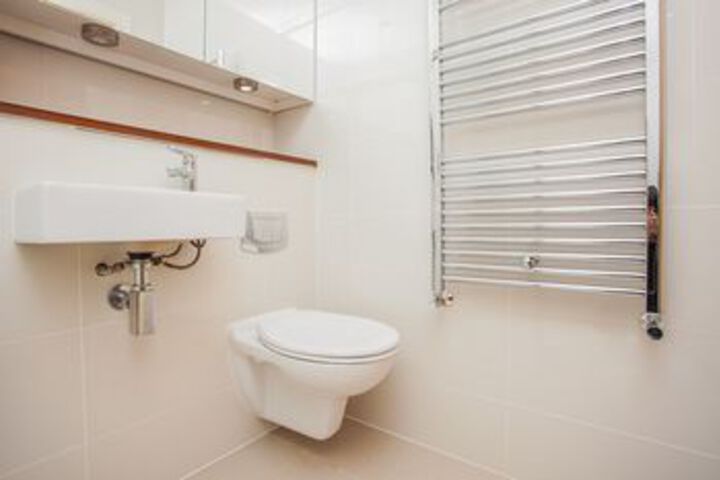 Room 2 of 13