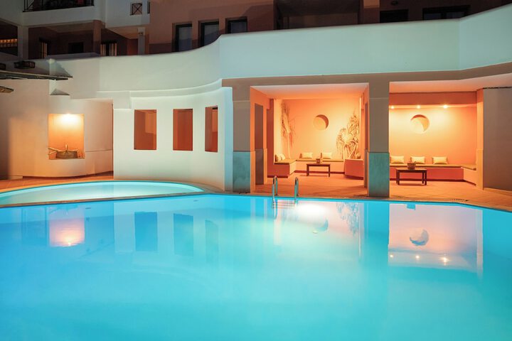 Pool 60 of 99