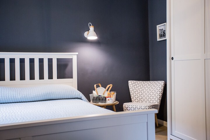 Room 4 of 42