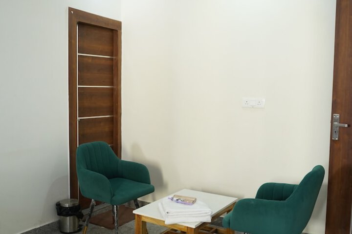Room 28 of 44
