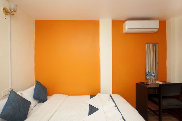 Room 42 of 94