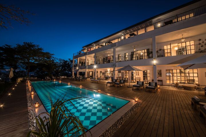Hotel 154 of 160