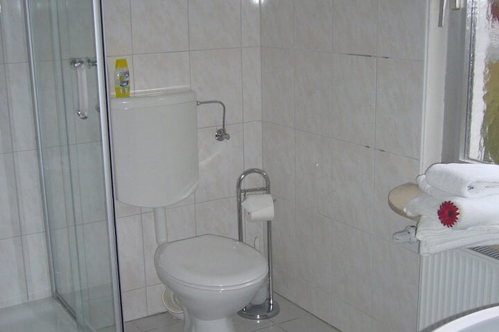 Room 25 of 41