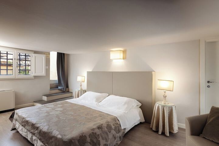 Room 33 of 55