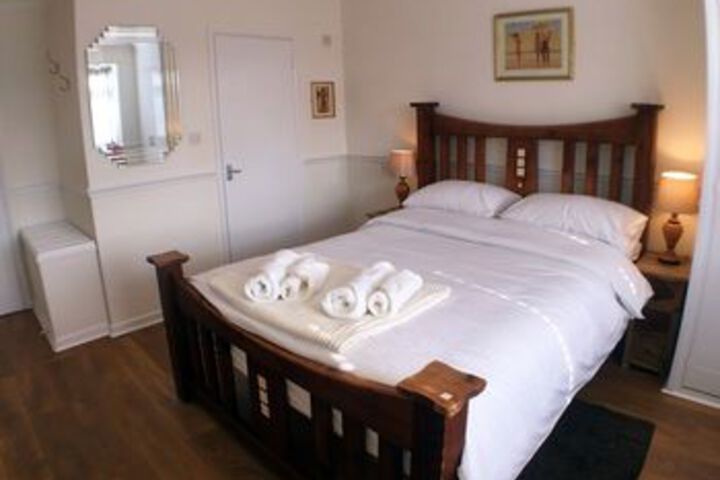 Room 14 of 42