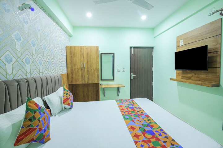 Room 18 of 40