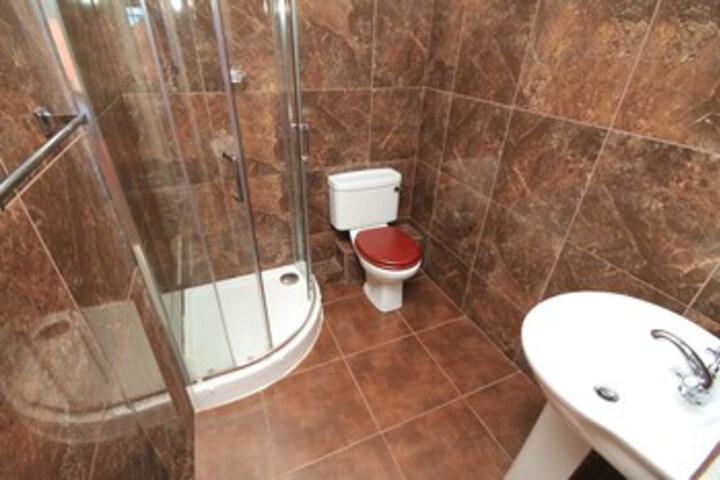 Room 4 of 21