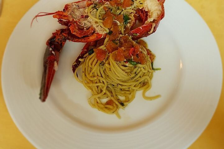 Dining 67 of 71
