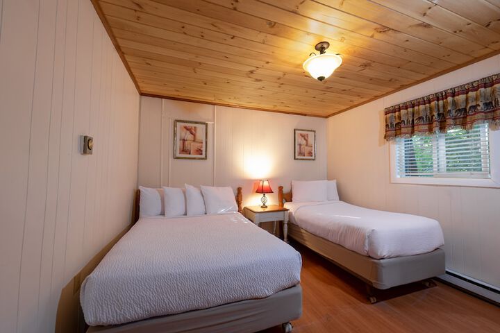 Room 13 of 225