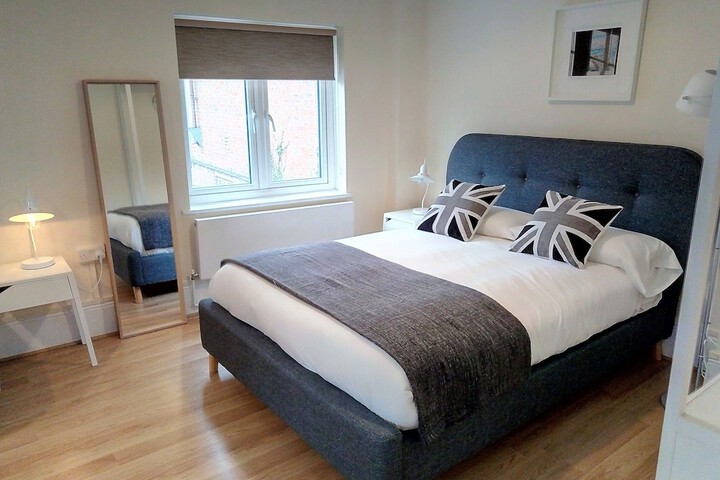 Room 6 of 48