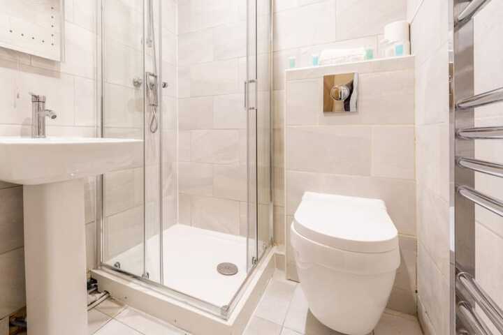Clean Restrooms