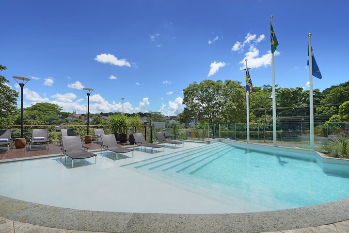Hotel Pool