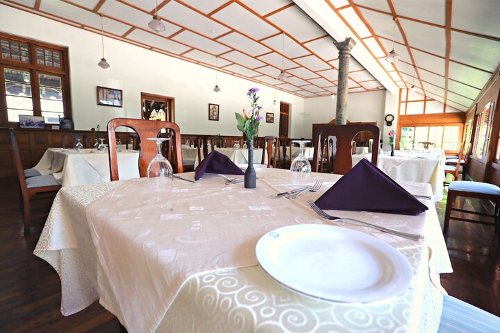 Dining Photos