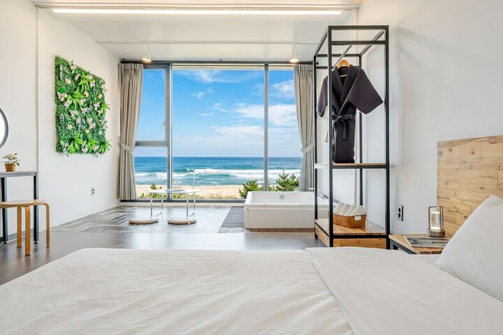 Room 61 of 109