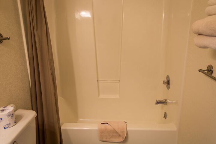 Room 52 of 90