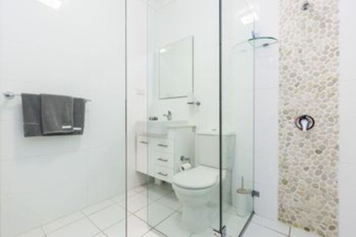 Room 2 of 13