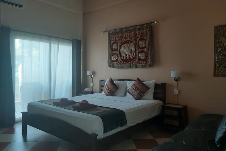 Room 12 of 68