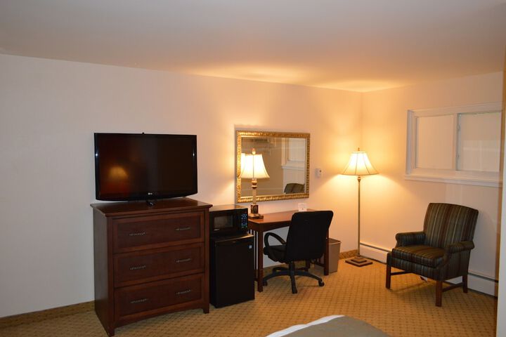 Room 7 of 14