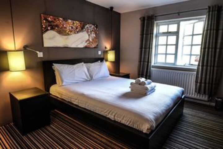 Room 14 of 40