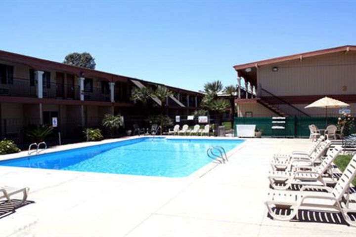 Pool 58 of 70