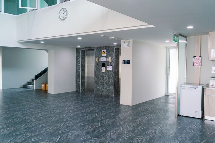 Hotel Interior 6 of 138