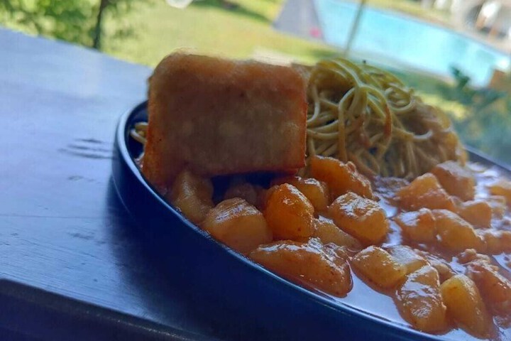 Dining 6 of 11
