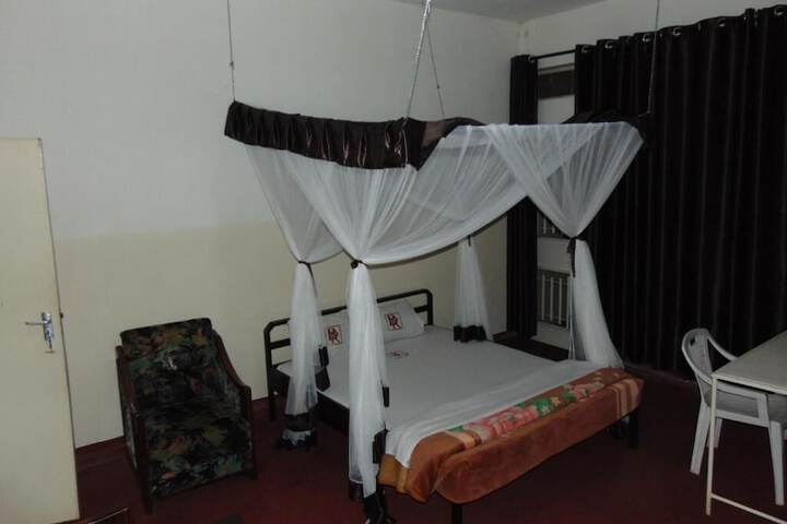 Room 5 of 57