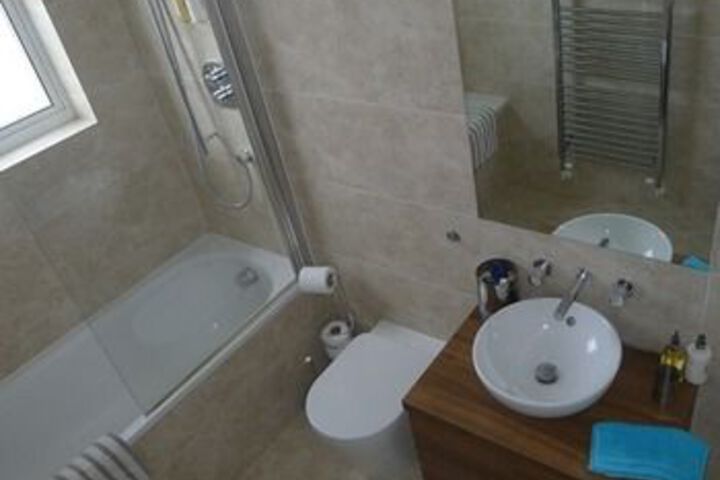 Room 4 of 24