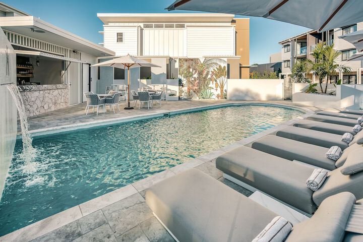 Pool 163 of 193