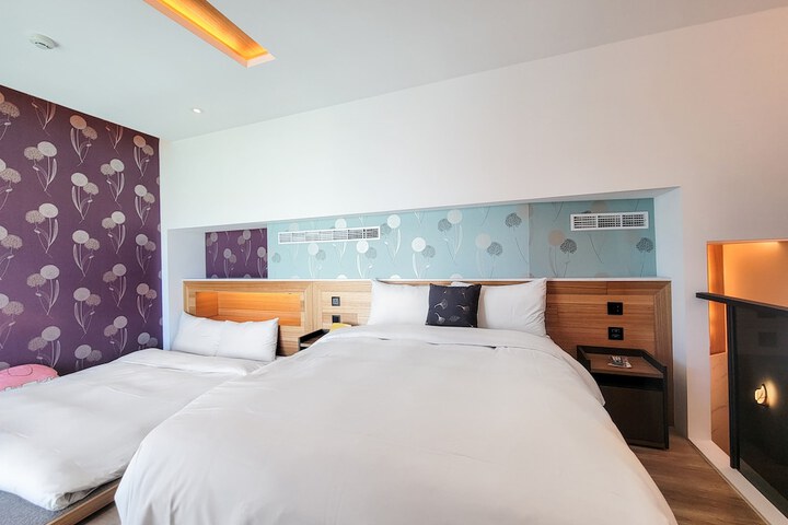 Room 37 of 68