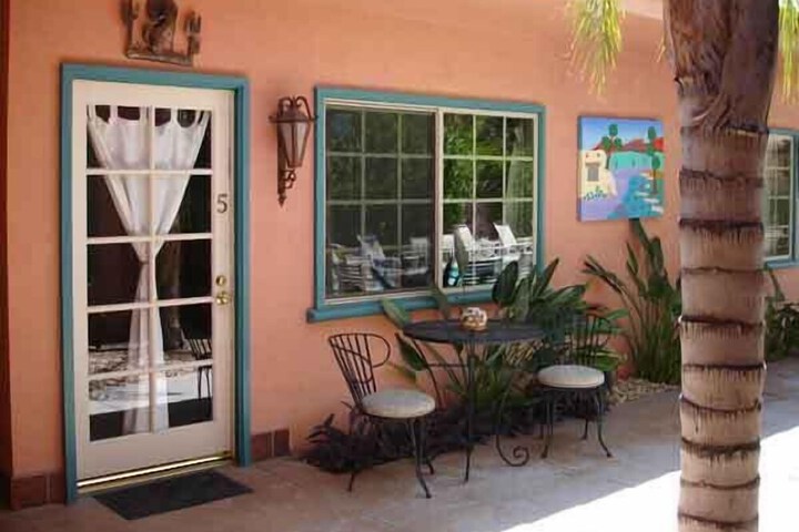 Hotel Exterior 61 of 69