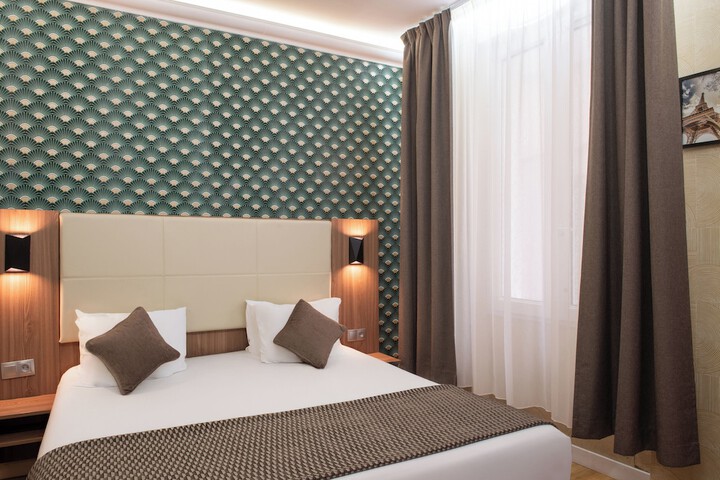 Room 8 of 26