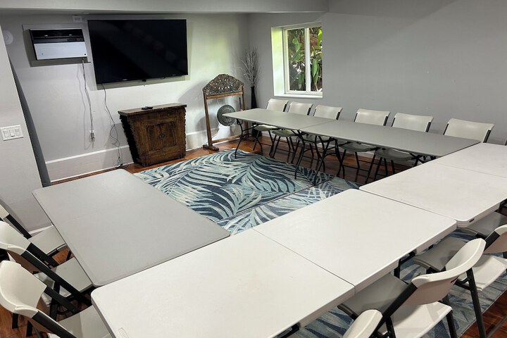 Meeting facility
