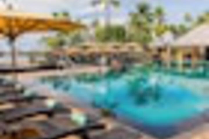 Pool 131 of 435
