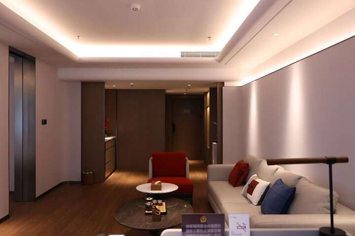 Room 21 of 62