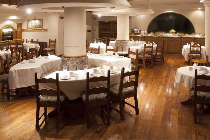 Dining Photos