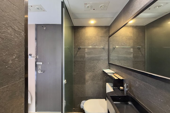 Room 15 of 19