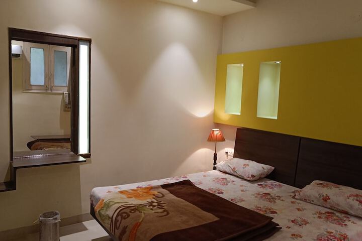 Room 2 of 12