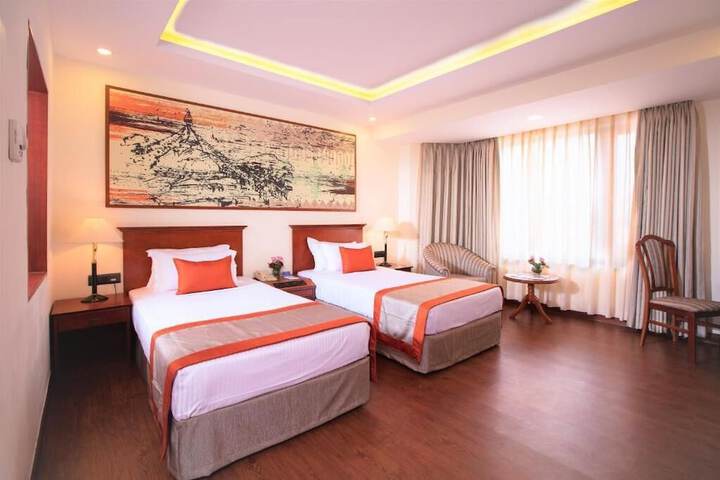 Room 18 of 30